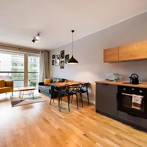 https://oliborz-lemon-apartment.warsawhotelspoland.com